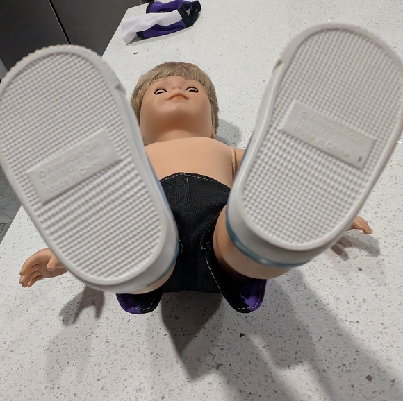 BEAUTIFUL Vintage 2017 American Girl 18" Doll Collectible Soccer Boy Blonde Blue - Picture 3 of 16